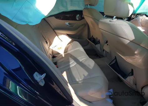 2015 Mercedes-Benz C 300 Luxury 4Matic из США, поврежденный, VIN 55SWF4KB4FU013650